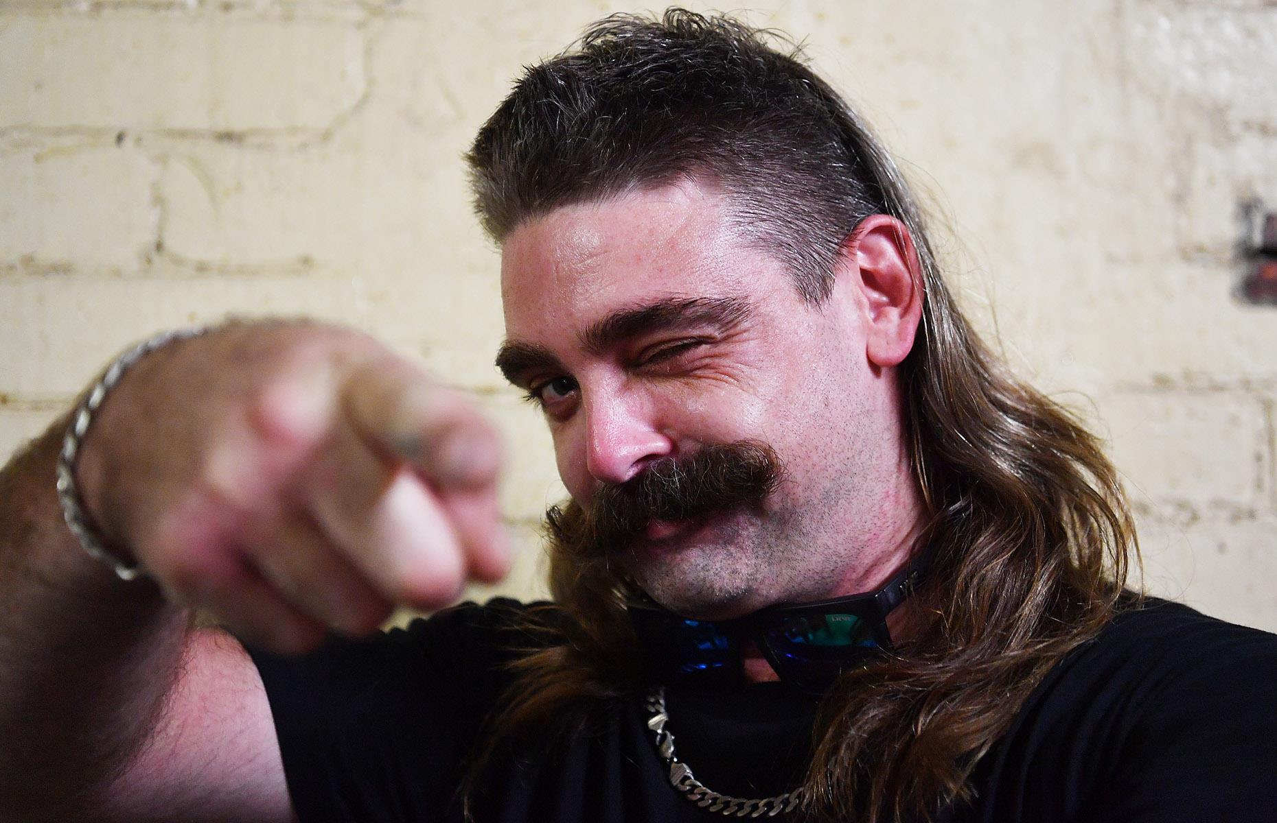 40: Mullets and moustaches